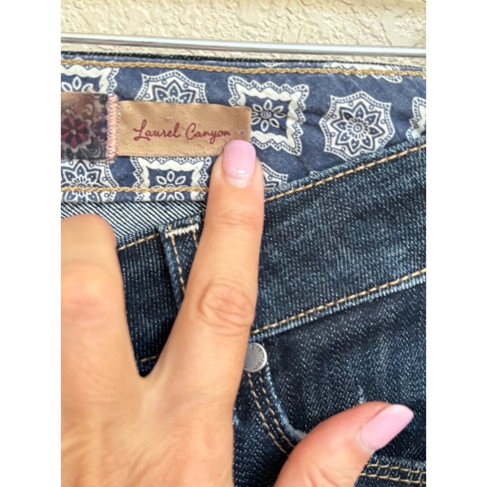 Paige Laurel Canyon Flare Jeans Womens 27 Dark Wash Blue Denim Mid Rise Stretch - Picture 6 of 13